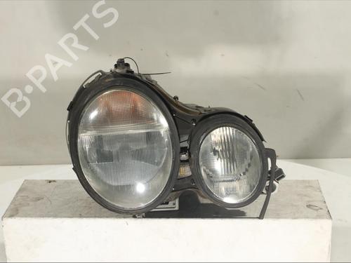 Right headlight MERCEDES-BENZ E-CLASS (W210) E 290 Turbo-D (210.017) (129 hp) 17208511