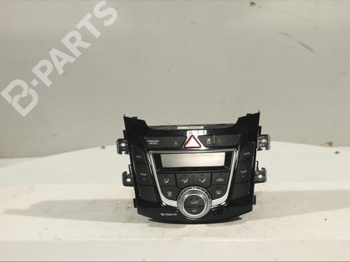 Used Climate control HYUNDAI i30 (GD) 1.4 CRDi (90 hp) 11984595