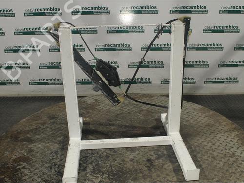 Used Front left window mechanism Front left window mechanism AUDI A4 B8 (8K2) 2.0 TDI (143 hp) 15213039 15213039