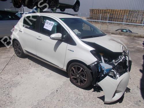 Used Parts TOYOTA YARIS (_P13_) 1.5 Hybrid (NHP130_) (101 hp) 3935714