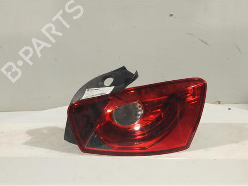 Used Right taillight Right taillight 11910819 11910819