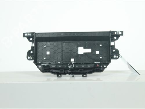 switch-opel-corsa-f-p2jo-2019-33971602 main image