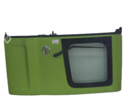 right-tailgate-nissan-nv300-kombi-x82-2016-40615441 main image