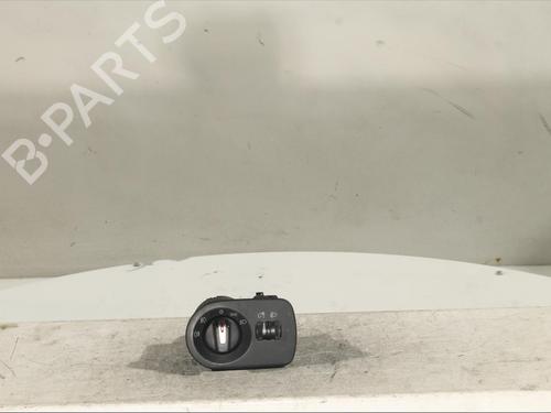 Used Headlight switch SEAT LEON (1P1) [2005-2013]  17220126
