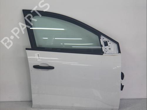 right-front-door-dacia-sandero-iii-2021-33948884 main image