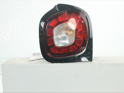 Farolim direito Farolim direito SMART FORFOUR Hatchback (453) 0.9 (453.044, 453.053) (90 hp) 36028283 36028283