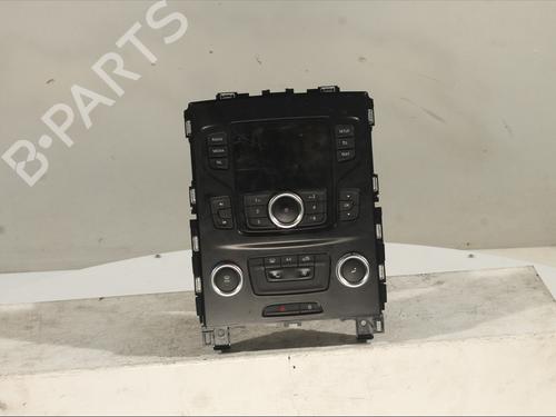 display-monitor-renault-megane-iv-hatchback-b9amn_-2015-29818192 main image