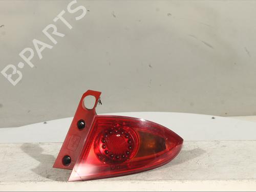 right-taillight-seat-leon-1p1-2005-2006-2007-2008-2009-2010-2011-2012-2013-30266110 main image