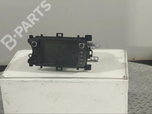 Used Radio TOYOTA YARIS (_P13_) 1.5 Hybrid (NHP130_) (101 hp) 11901912