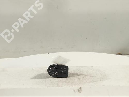 Used Headlight switch OPEL CORSA E (X15) [2014-2025]  11907561