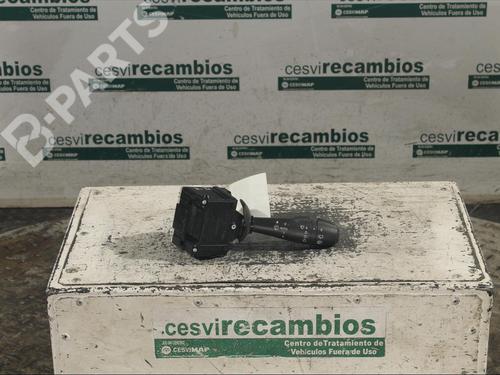 Commodo Essuie Glace / Phare RENAULT CAPTUR I (J5_, H5_) 1.5 dCi 90 (J5N4, J5M5, J5MW, J5M6, J5AL, J5AJ) (90 hp) 11897095