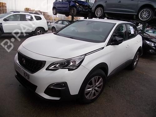 Left front fog light PEUGEOT 3008 II SUV (MC_, MR_, MJ_, M4_) 1.5 BlueHDi 130 | BP25908888C30 