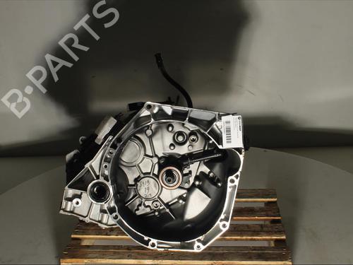 Gearbox RENAULT CLIO V (B7_) 1.0 LPG (B7MT) 320108230R JT4004 A067339