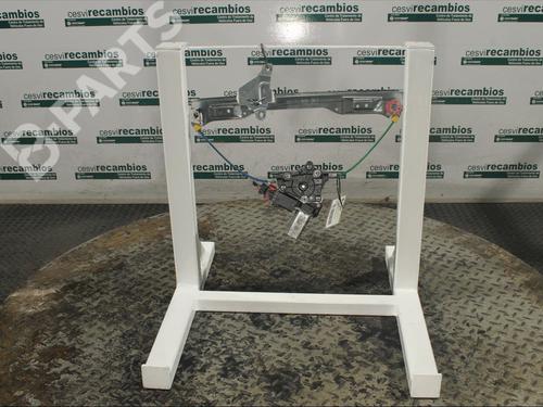 Rudehejsemekanisme Højre foran OPEL CORSA E (X15) [2014-2025]  12076044