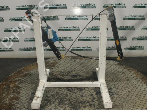 Used Front left window mechanism Front left window mechanism SEAT EXEO (3R2) 2.0 TDI (120 hp) 12077274 12077274