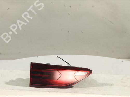 left-tailgate-light-vw-golf-viii-cd1-da1-2019-32768965 main image