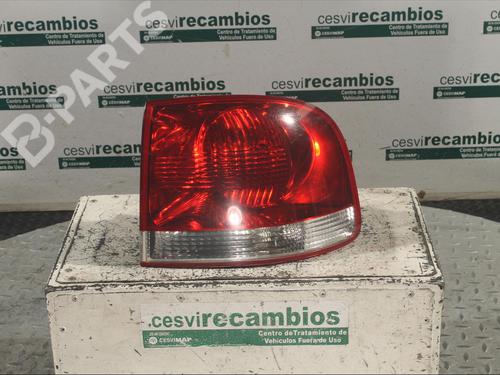 Used Right taillight VW TOUAREG (7LA, 7L6, 7L7) 3.0 V6 TDI (225 hp) 11901025