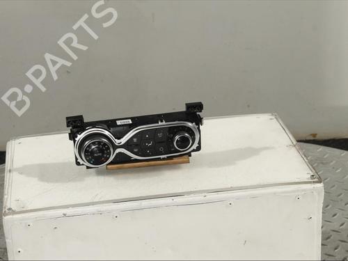 Used Climate control Climate control DACIA SANDERO II TCe 90 (B8M1, B8MA, B8AC) (90 hp) 11902167 11902167