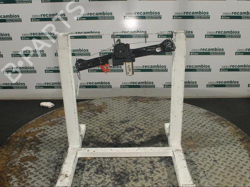 Used Front right window mechanism Front right window mechanism FIAT BRAVO II (198_) 1.9 D Multijet (198AXB1A) (120 hp) 12077054 12077054
