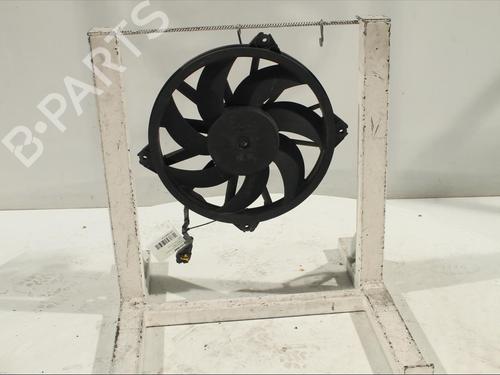 Used Radiator fan Radiator fan CITROËN BERLINGO Box Body/MPV (B9) 1.6 HDi 90 4x4 (90 hp) 11982730 11982730