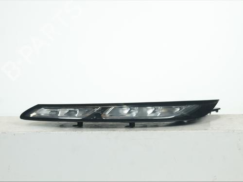 Used Left daytime light Left daytime light 37862851 37862851