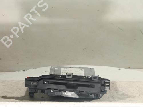 Used Radio Radio LEXUS UX (_AA1_, _AH1_, _MA1_) 250h (MZAH10) (178 hp) 18049406 18049406