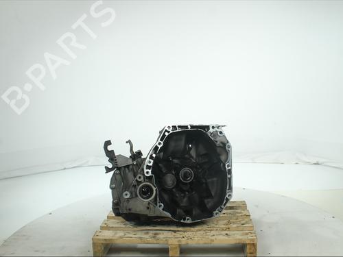 Used Gearbox Gearbox NISSAN JUKE (F15) 1.6 (117 hp) 35747644 35747644