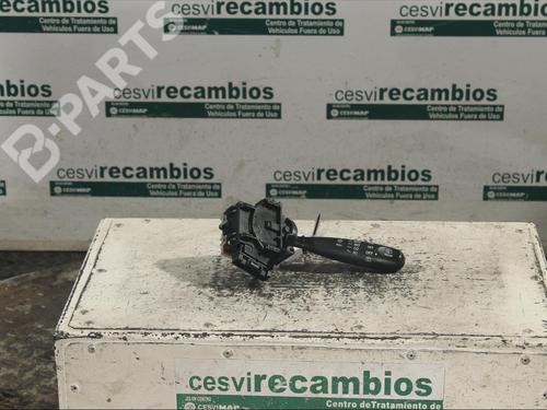 Mando intermitentes / limpia TOYOTA RAV 4 II (_A2_) 2.0 D 4WD (CLA20_, CLA21_, CLA20R, CLA21R) (116 hp) 11893199