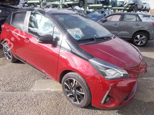 Left headlight TOYOTA YARIS (_P13_) 1.5 Hybrid (NHP130_, NHP130) | BP32457613C28 