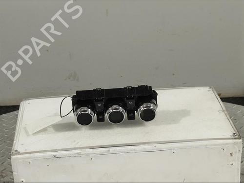 Used Climate control Climate control DACIA DUSTER (HM_) 1.5 dCi 115 (HMAD) (116 hp) 11981321 11981321