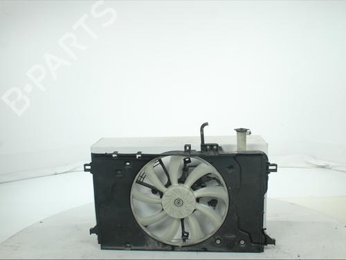 Køleventilator elektrisk Køleventilator elektrisk TOYOTA YARIS (_P21_, _PA1_, _PH1_) 1.5 Hybrid (MXPH10, MXPH11) (116 hp) 34529875 34529875