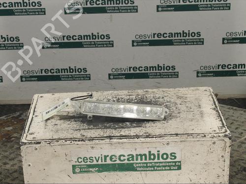 Used Left daytime light Left daytime light TOYOTA AYGO (_B4_) 1.0 (KGB40) (69 hp) 12077513 12077513
