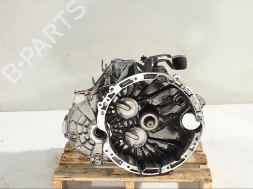 Used Gearbox Gearbox MERCEDES-BENZ GLA-CLASS (X156) GLA 200 CDI / d (156.908) (136 hp) 26283329 26283329