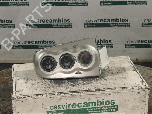 Used Climate control Climate control TOYOTA YARIS (_P9_) 1.3 VVT-i (SCP90_, SCP90R) (87 hp) 11896574 11896574