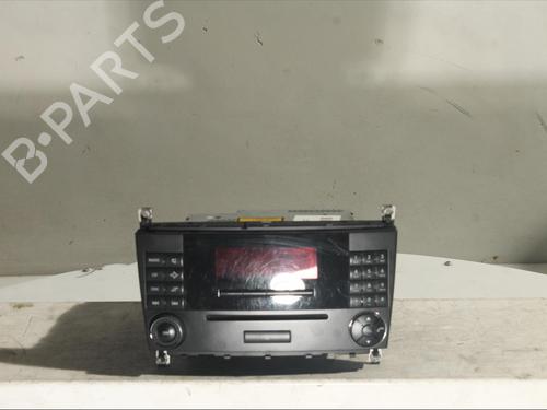 Used Radio MERCEDES-BENZ C-CLASS (W203) C 220 CDI (203.008) (150 hp) 17209300