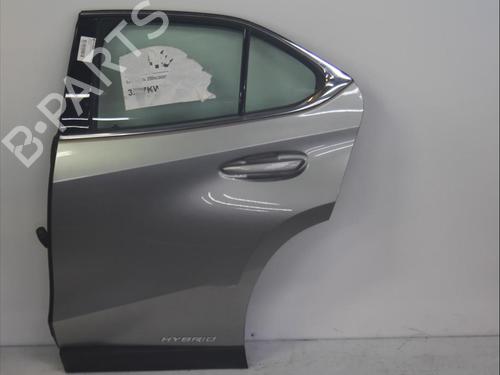 left-rear-door-lexus-ux-_aa1_-_ah1_-_ma1_-2018-32354829 main image