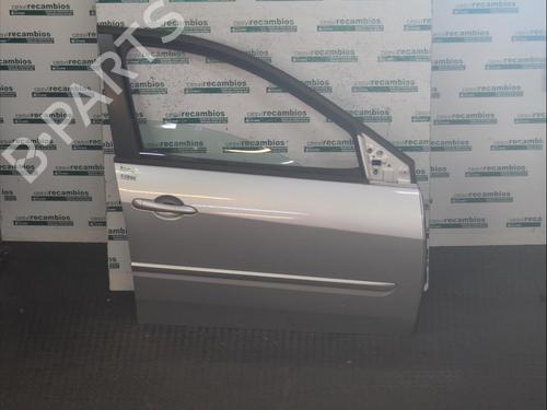 Used Right front door Right front door 11896665 11896665