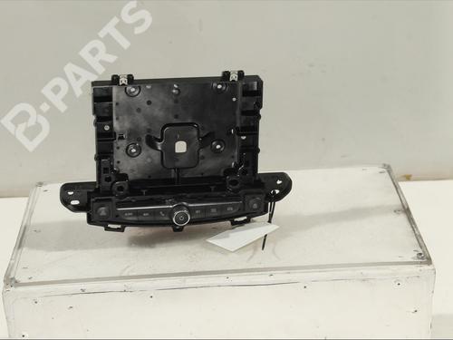 Used Switch OPEL CROSSLAND X / CROSSLAND (P17, P2QO) 1.2 (75) (110 hp) 11981462