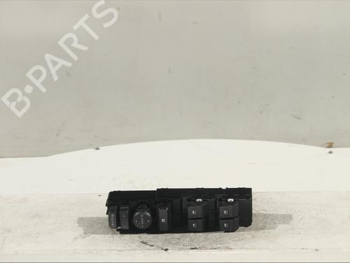 Used Left front window switch KIA CEE'D Hatchback (ED) [2006-2012]  24351340