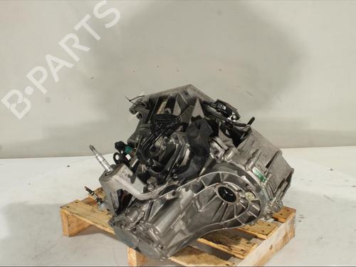 Gearbox RENAULT MEGANE IV Hatchback (B9A/M/N_) 1.3 TCe 115 (B9N9) | BP23648250M3
