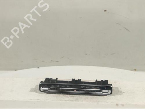 Used Climate control Climate control MERCEDES-BENZ B-CLASS Sports Tourer (W247) B 200 (247.087) (163 hp) 13473447 13473447