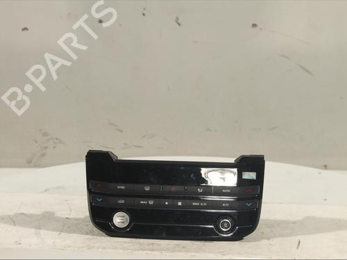 Used Climate control Climate control JAGUAR F-PACE (X761) 2.0 TD4 AWD (180 hp) 13929874 13929874