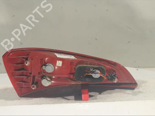 Used Right taillight Right taillight 22697198 22697198