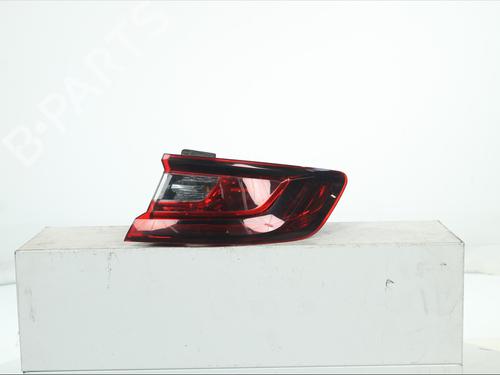 right-taillight-renault-megane-iv-hatchback-b9amn_-2015-37862880 main image