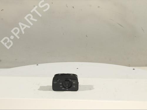 Forlygtekontakt AUDI Q2 (GAB, GAG) 30 TDI (115 hp) 31656481