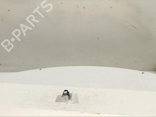 switch-audi-a4-b9-avant-8w5-8wd-2015-31820081 main image