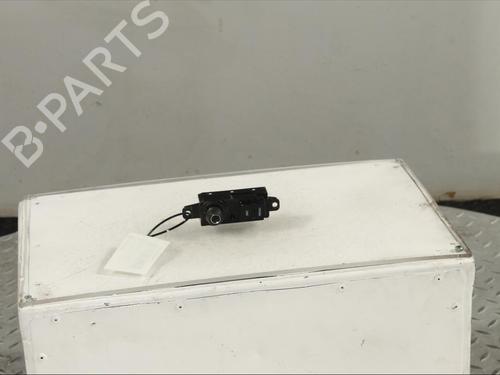 Used Switch Switch PEUGEOT 208 I (CA_, CC_) 1.5 BlueHDI 100 (102 hp) 11902154 11902154