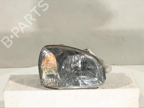 Used Right headlight Right headlight HYUNDAI SANTA FÉ I (SM) 2.4 16V (146 hp) 16466021 16466021
