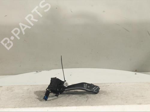 Steering column stalk VW GOLF PLUS V (5M1, 521) [2004-2013]  17234640