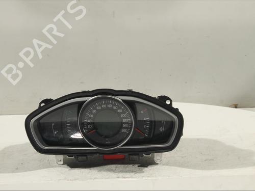 Used Instrument cluster VOLVO V40 Hatchback (525) T2 (122 hp) 26919887